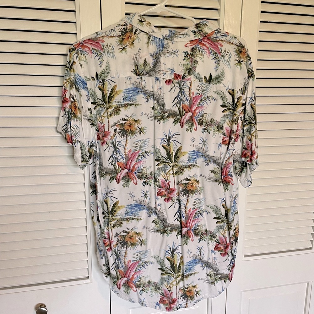 Denim & Flower Short Sleeve ButtonUp Shirt - Picture 2 of 4